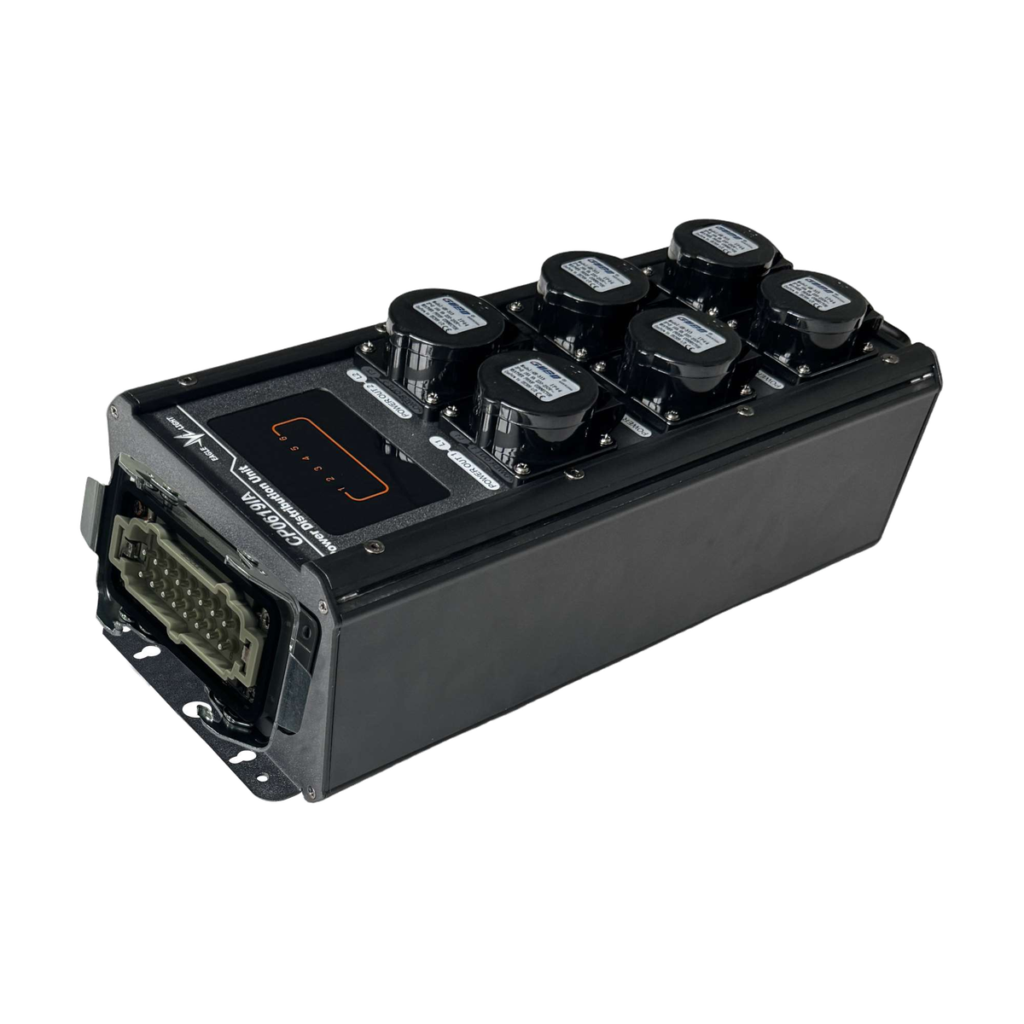 EAGLE LIGHT CP0619IA 16-pin heavy-duty input, six 16A industrial socket outputs, original manufacturer catalog photograph on transparent background