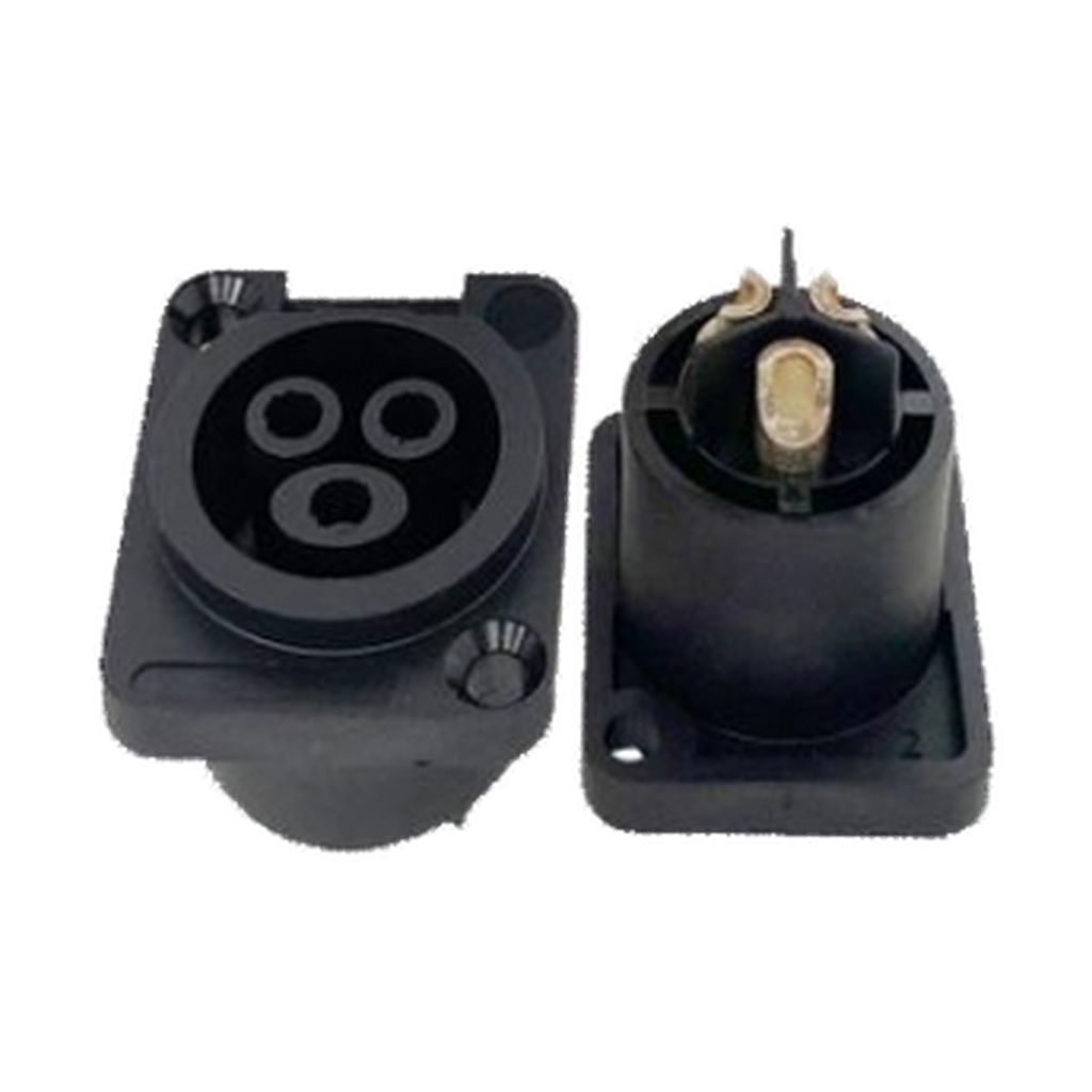VMCABLE VM-PANDA3MPXX three-pole male power panel socket, genuine supplier catalogue image with transparent background